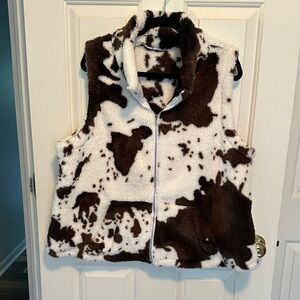SHEIN Women’s Brown and White Cow Patterned Fleece Vest